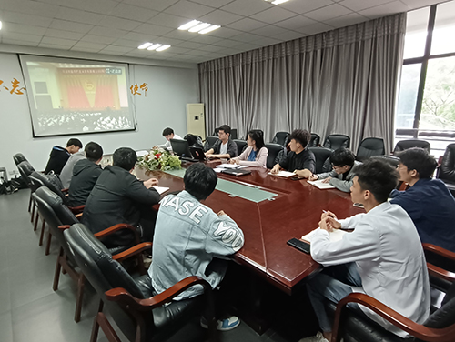 平博app官方版下载团委组织收看庆祝中国共青团成立100周年大会