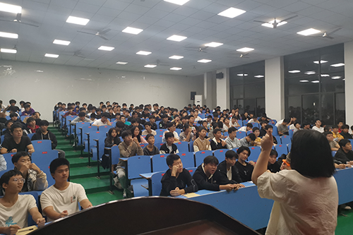 团体疏导“心”减压——平博app官方版下载团委举办新生心理健康团辅活动