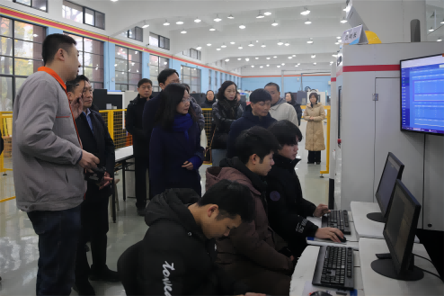 省总工会党组成员、副主席， 省产改协调小组办公室副主任宋峥嵘一行来平博app官方版下载督查指导
