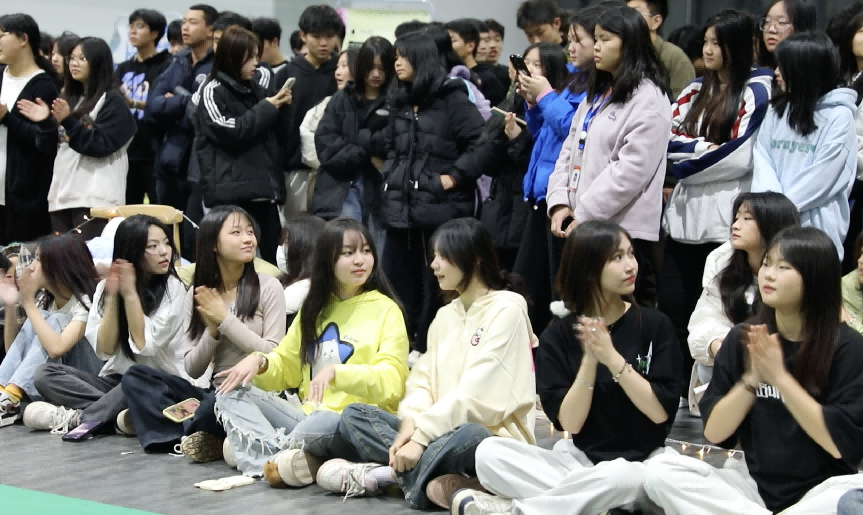 平博app官方版下载团委举办送教服务进校园·青春舞会