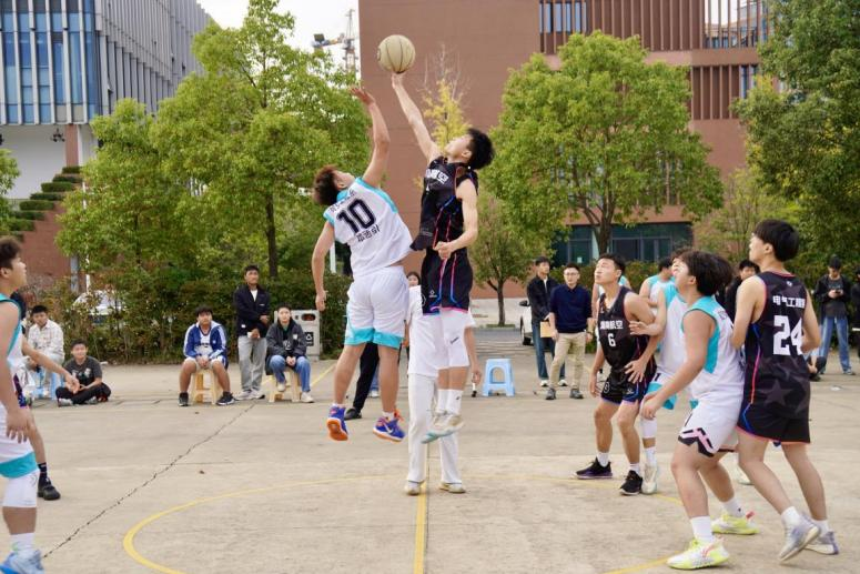 青春航空 篮梦飞翔——平博app官方版下载新生篮球赛圆满结束