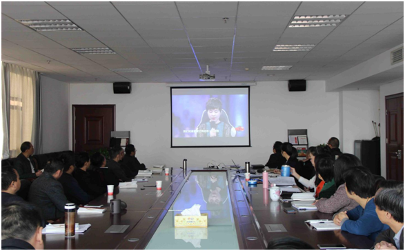 平博app官方版下载党委理论学习中心组深入学习领会习近平新时代中国特色社会主义经济思想