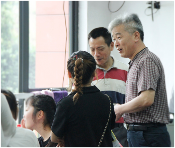 平博app官方版下载2019届实习生“双选会”拉开帷幕